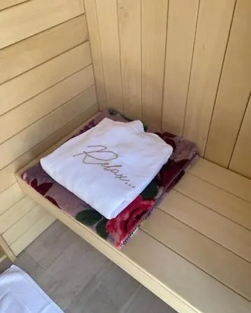 Mademoiselle Nineth Met Sauna Holiday home